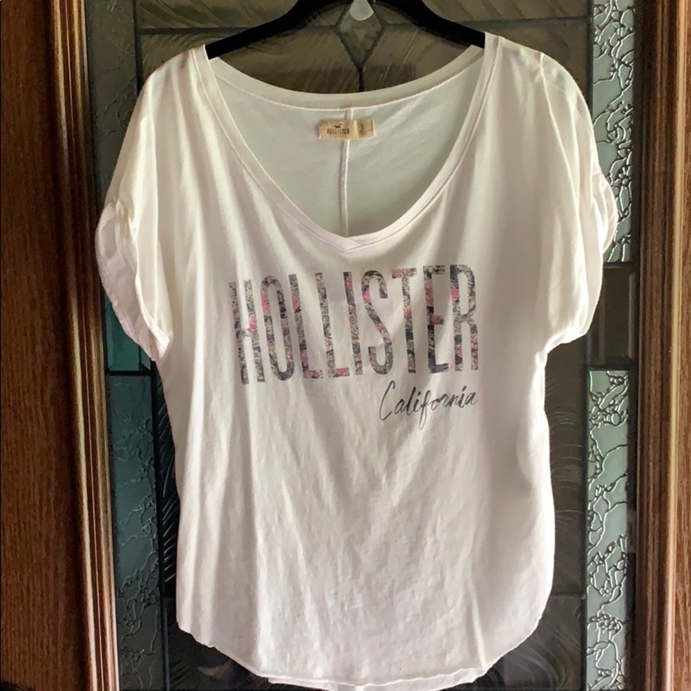 Hollister t-shirt